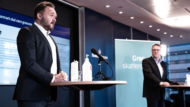 Regeringen spiller en grøn defensiv 